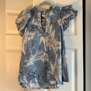 jennifer & grace top with cute blue floral pattern NWT size Small